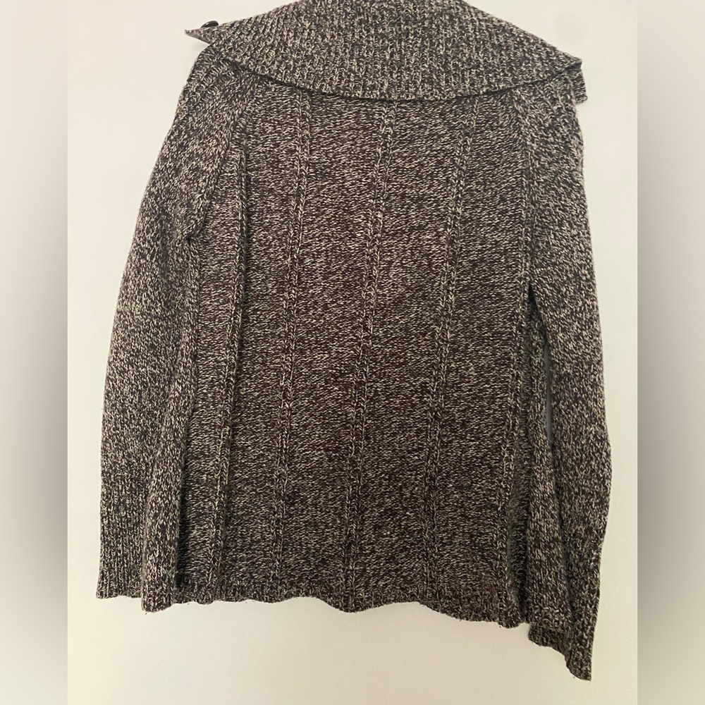 Its Our Time brown knit sweater size Large. Button front. Oversized collar. - Picture 2 of 7